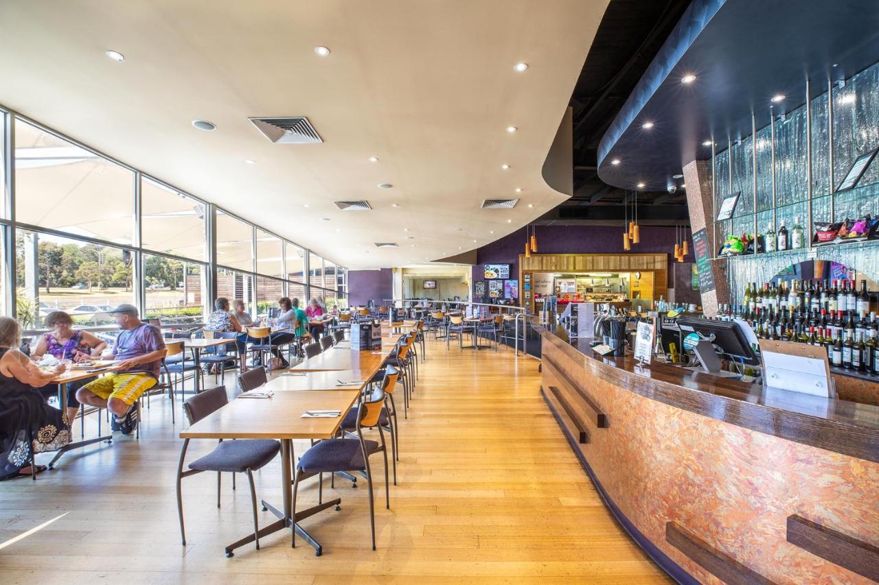 Nightcap At Sandown Park Hotel Noble Park Ngoại thất bức ảnh